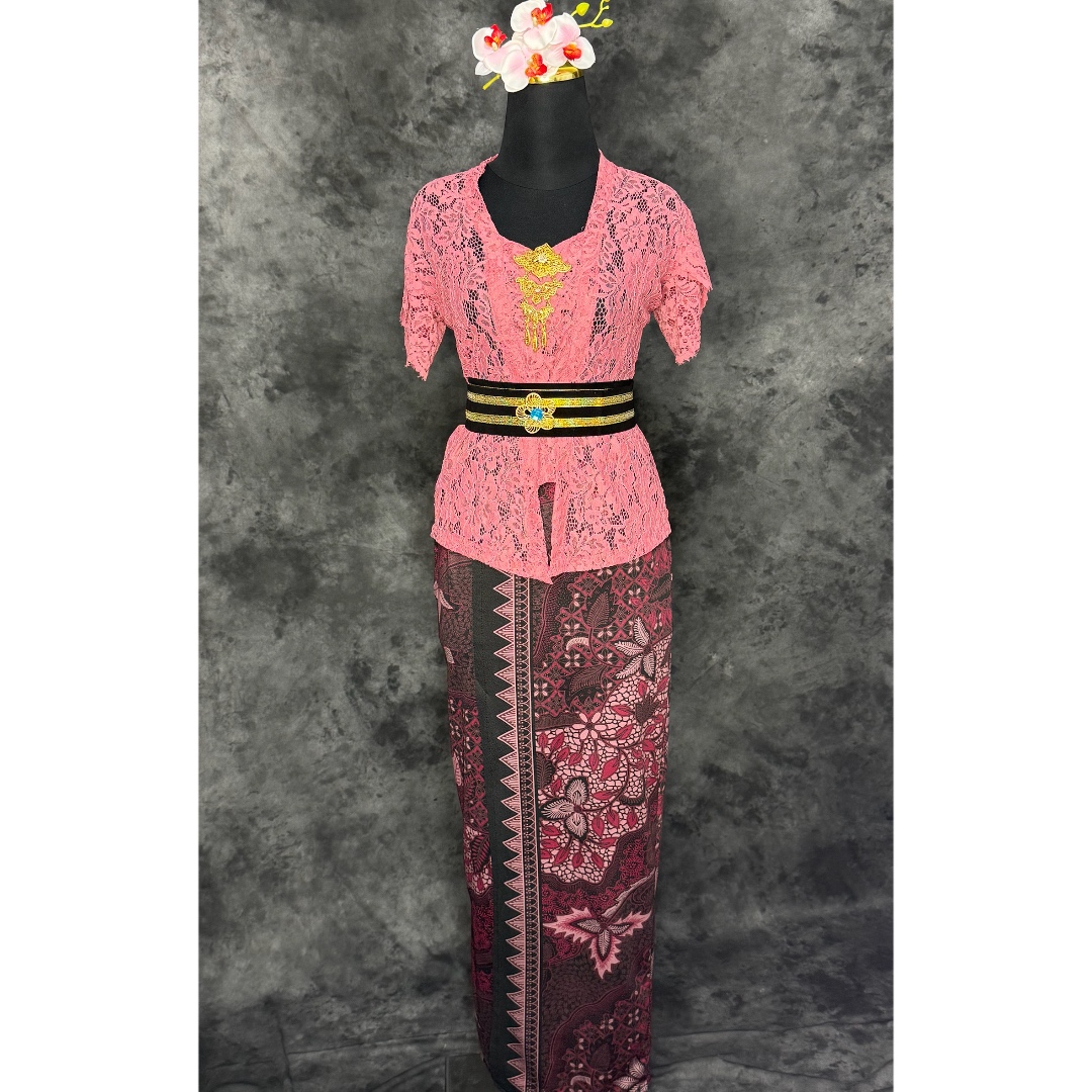 Kebaya Bali Pink M (lengan pendek) set